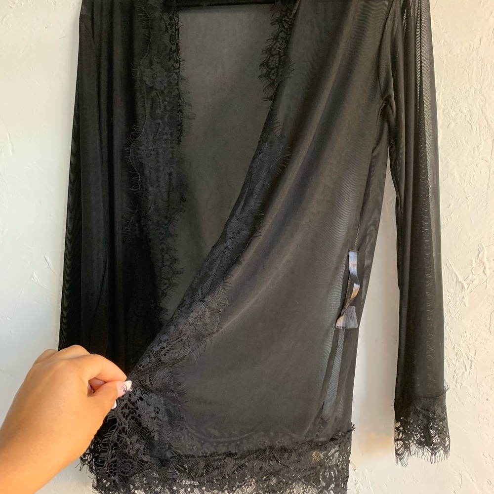 Pre loved - Picture 3 of 4